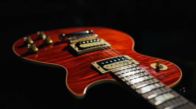 Guitar History: How We Got From Acoustics to Electrics (and a Few Other Varieties in Between)